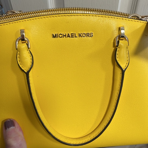Bright yellow (citrus) Michael kors purse - Picture 5 of 5